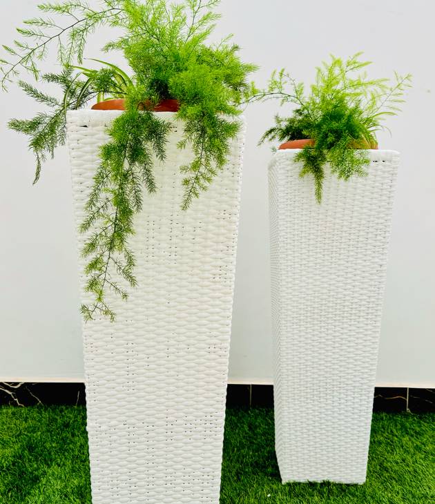 Vases Carrés en Rotin Synthétique